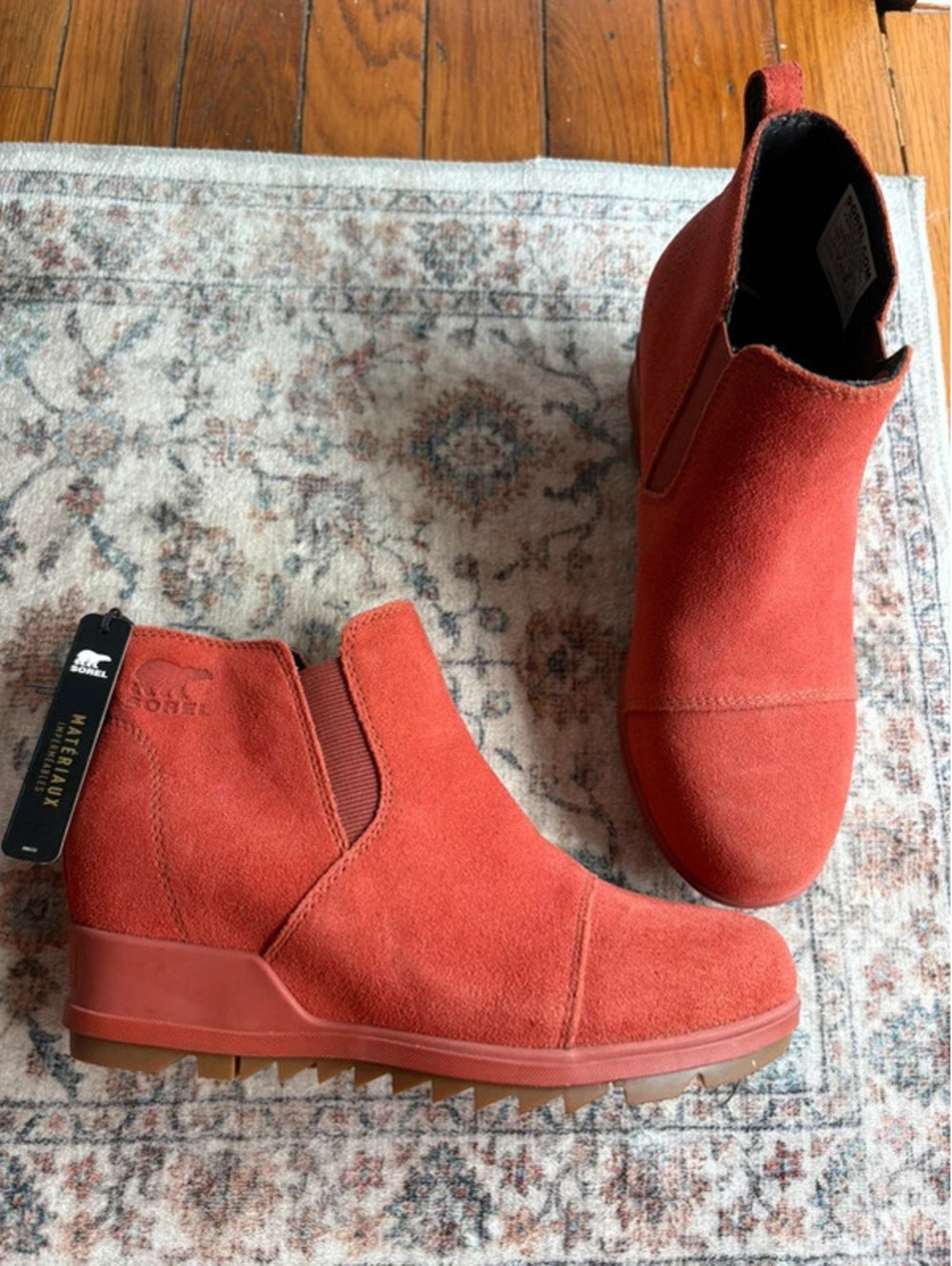 Womens SOREL Chelsea Suede Wedge Heel Ankle Booties Size 7 USA Red Orange NEW